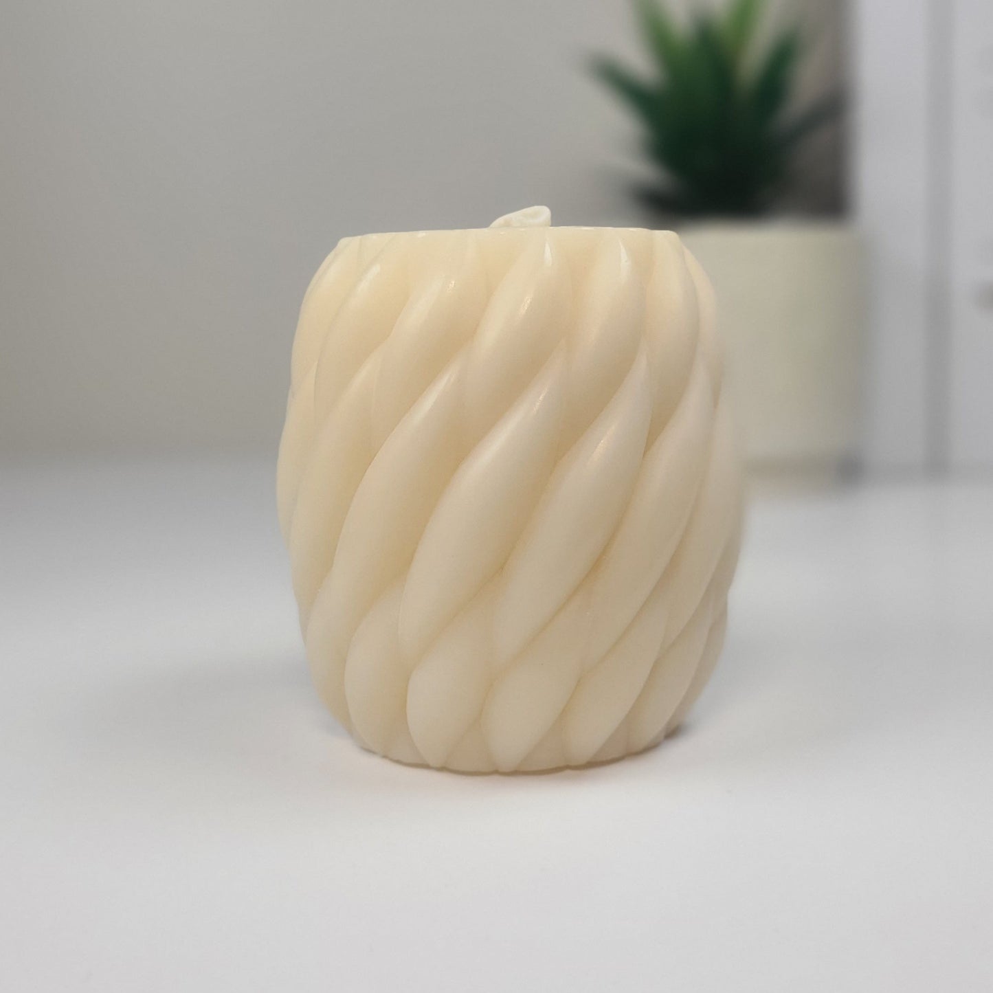 SPIRAL BUBBLE PILLAR Candle