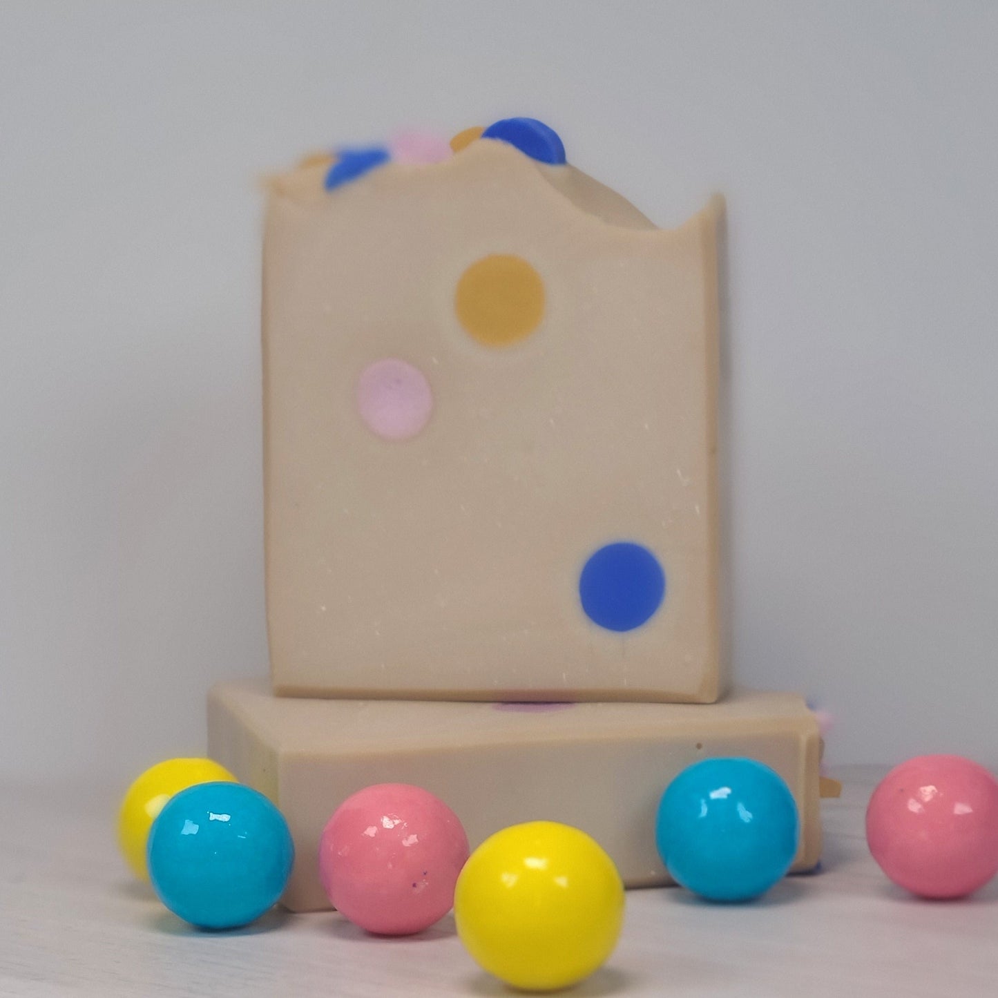 BUBBLE GUM HANDMADE SOAP