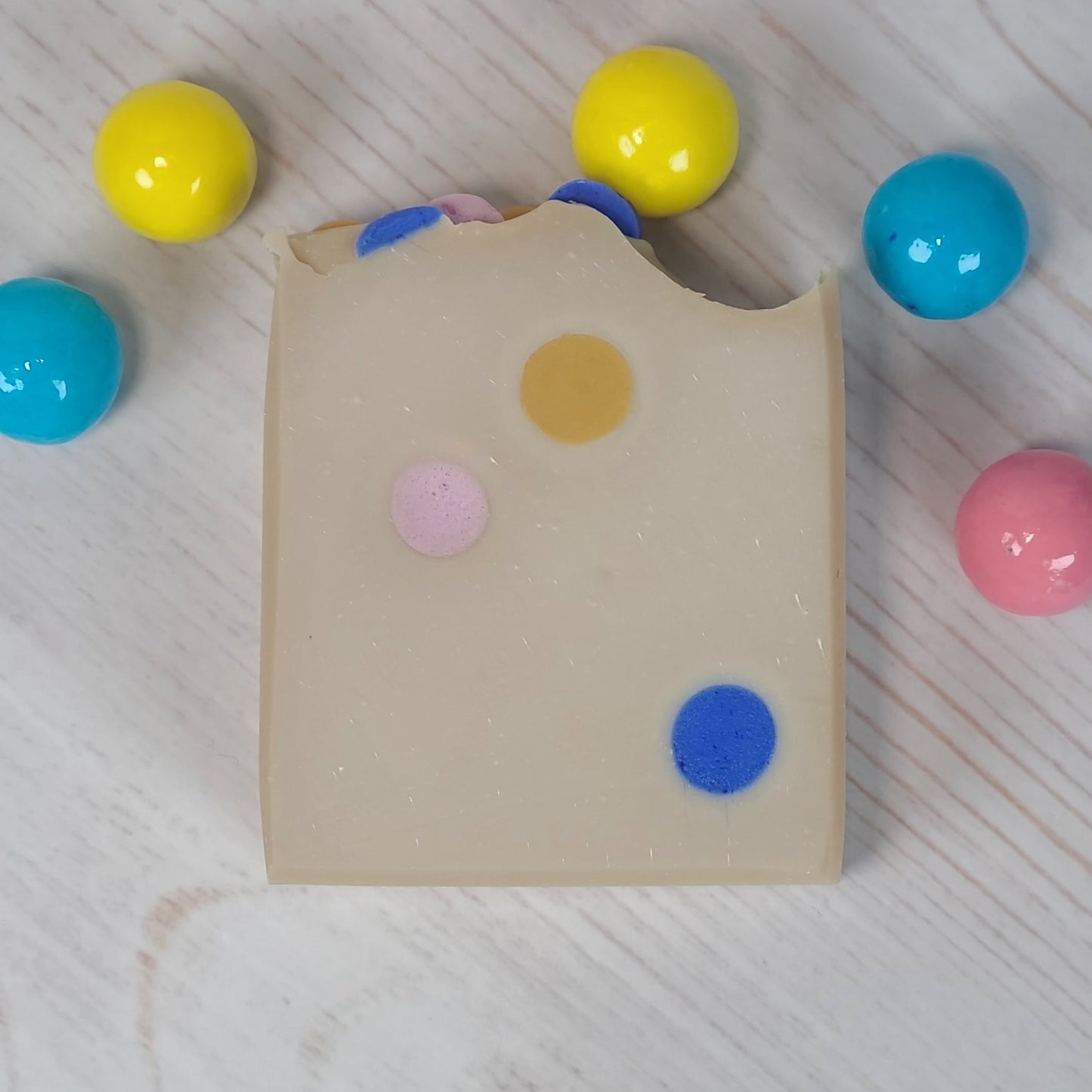 BUBBLE GUM HANDMADE SOAP