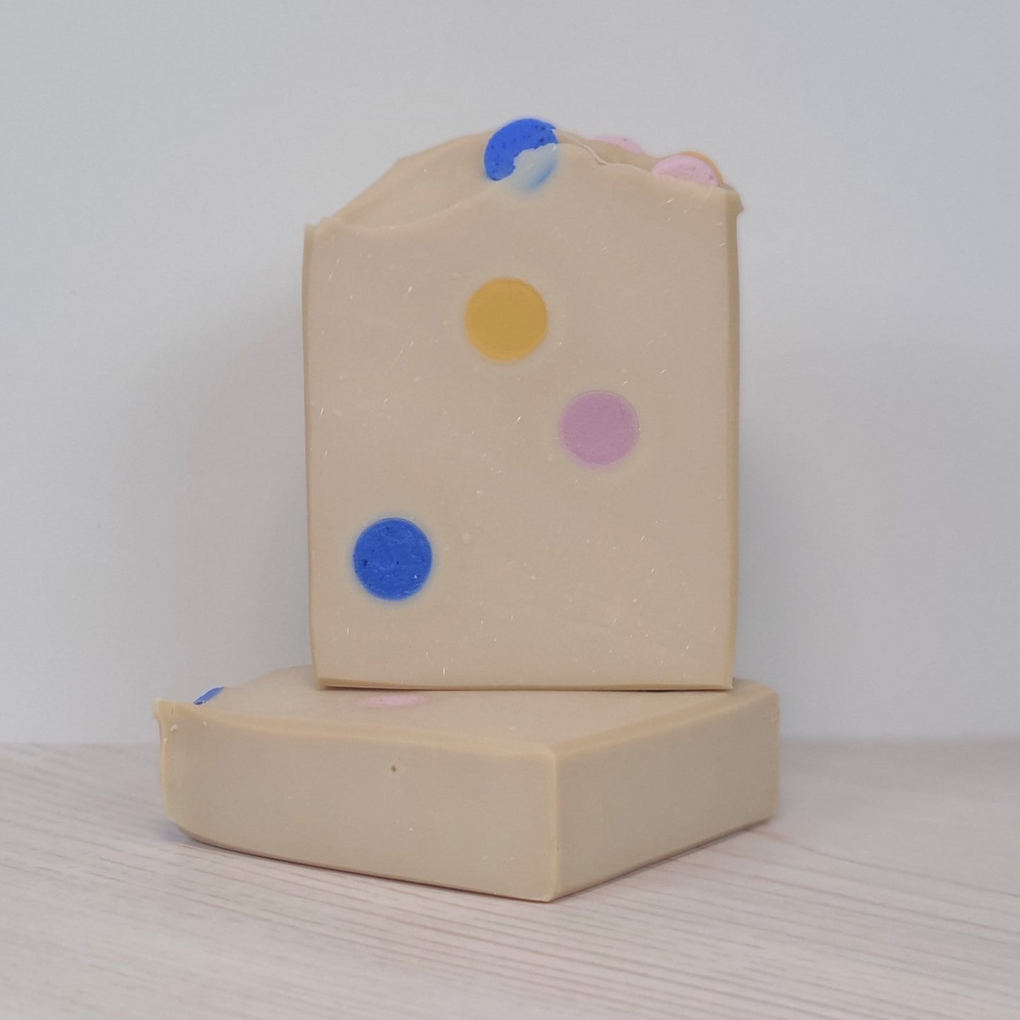 BUBBLE GUM HANDMADE SOAP